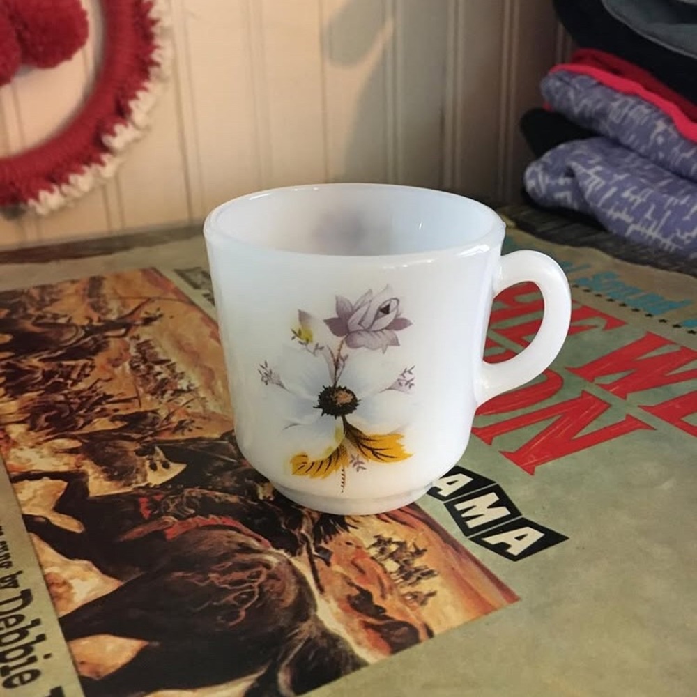 Milk G L A S S cup